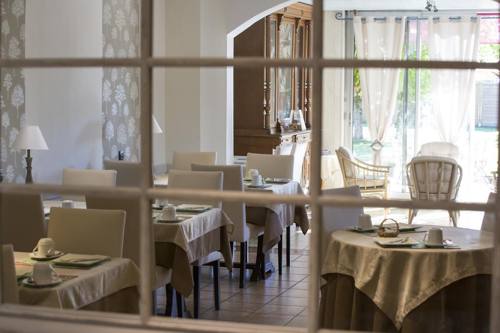 Auberge De La Terrasse Villersexel Εξωτερικό φωτογραφία